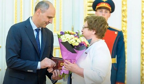 Поздравляем с заслуженной наградой!